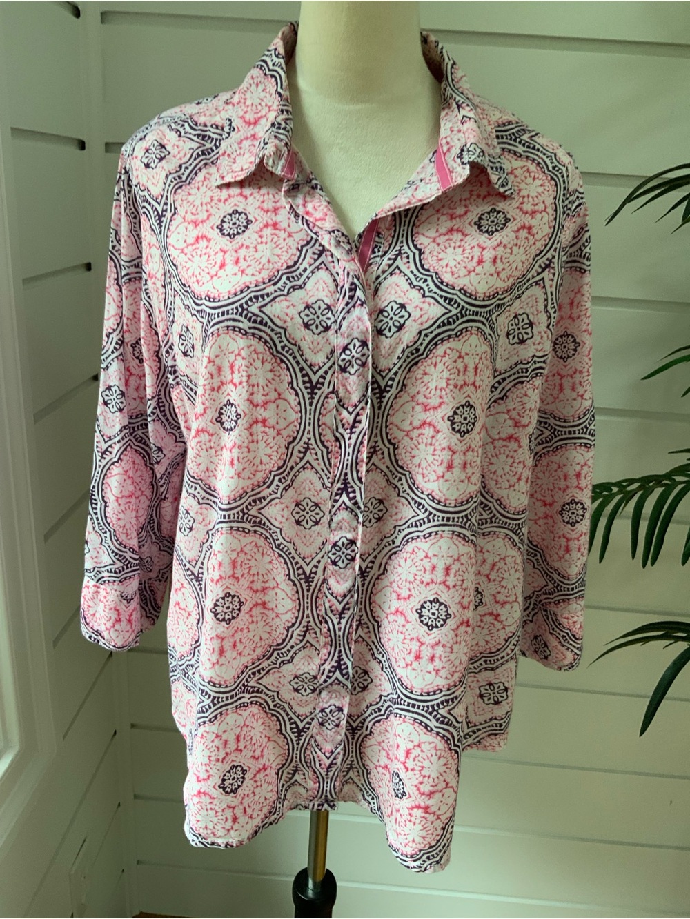 Chico's Pink and Black Medallion Button-Front Blouse Chico’s Size 2 (12-14)